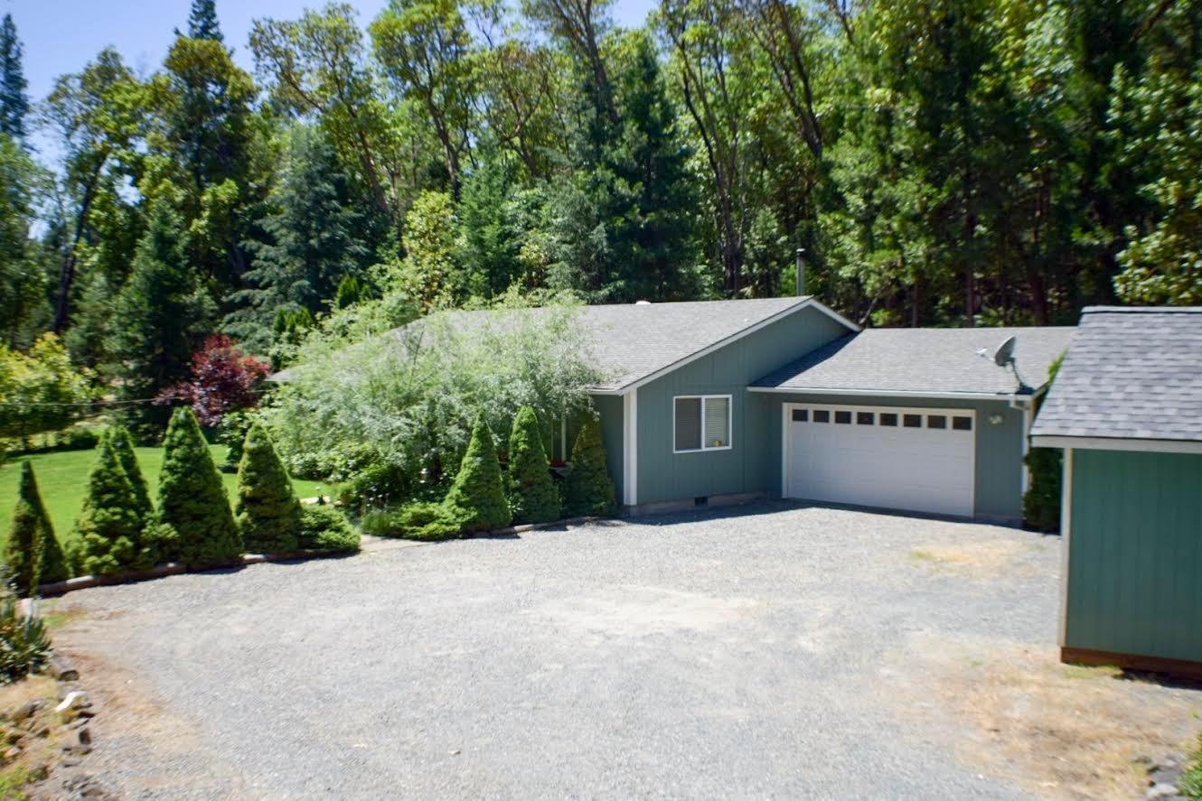 1088 Three Pines Road Grants Pass, OR 97526 - Photo 1 of 17 Primary Photo