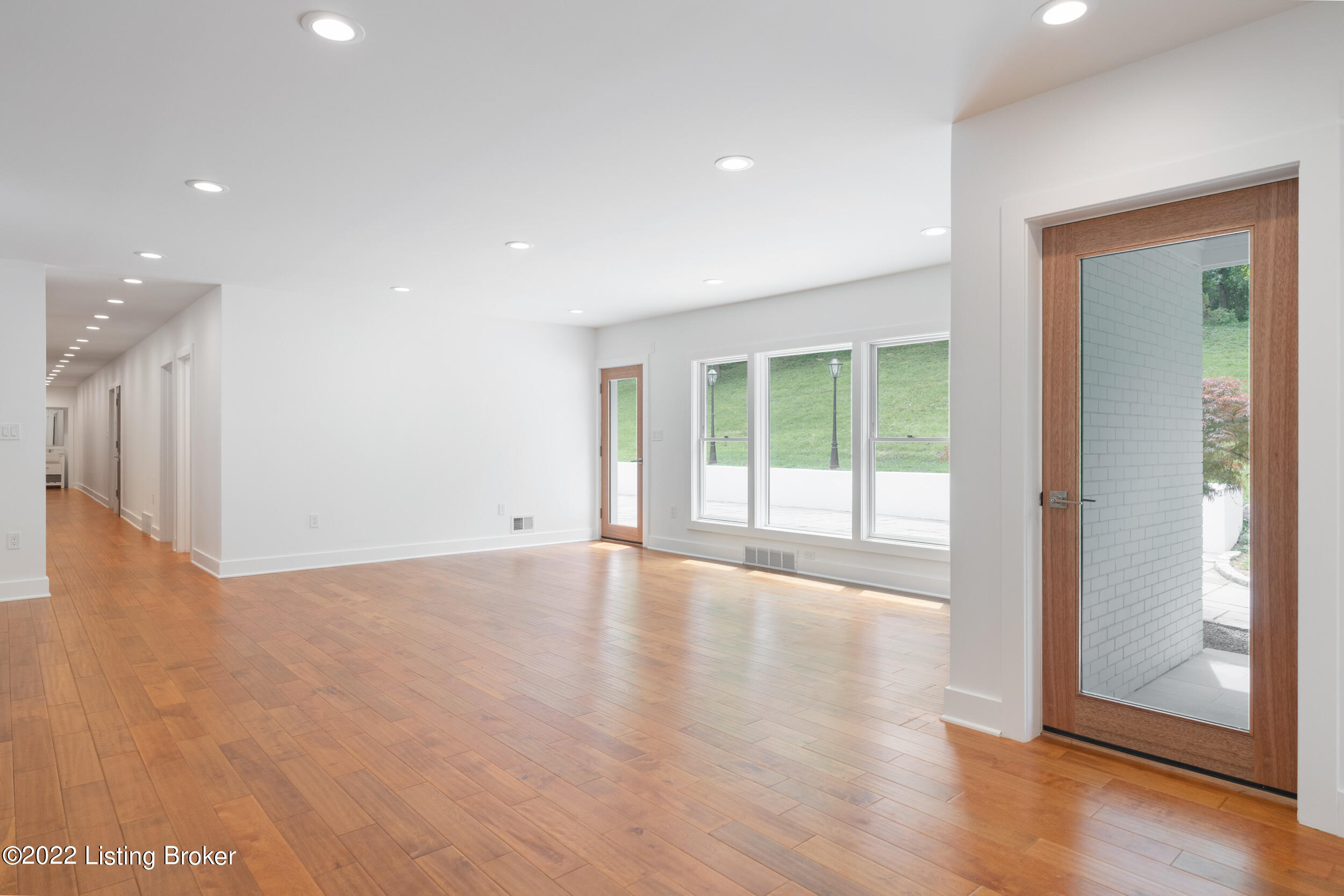 33 Arrowhead Road Louisville, KY 40207 - Photo 6 of 92 1st Floor Family Room