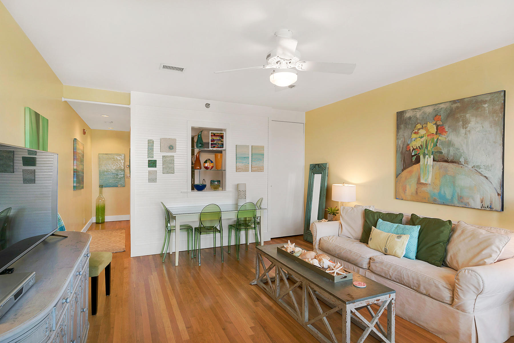 25 Central Square, Unit 305 Santa Rosa Beach, FL 32459 - Photo 9 of 37 Gallery Image 9