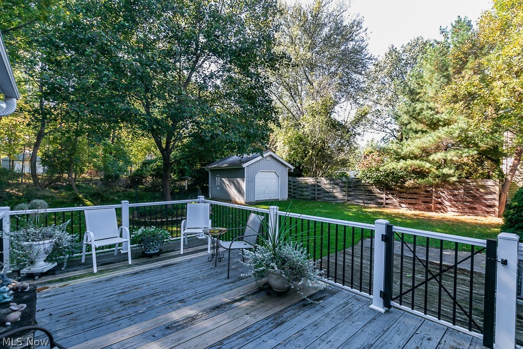 4750 Farnhurst Road Cleveland, OH 44124 - Photo 30 of 33
