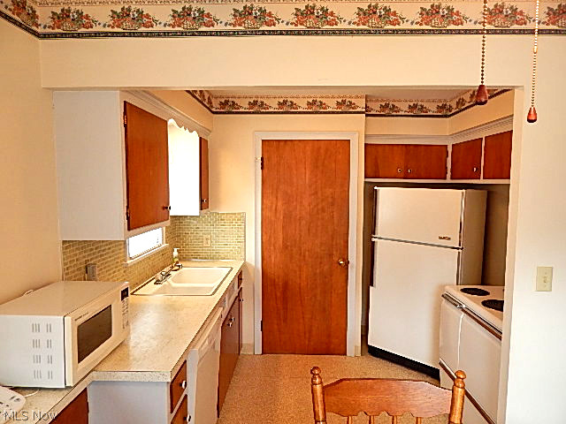 2819 Hearthstone Road Parma, OH 44134 - Photo 9 of 17 Gallery Image 9