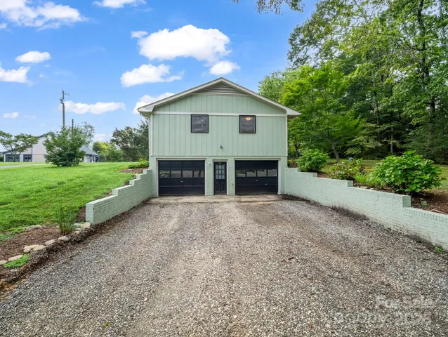 $455,000 | 30 Patti Drive, Fletcher, NC 28732