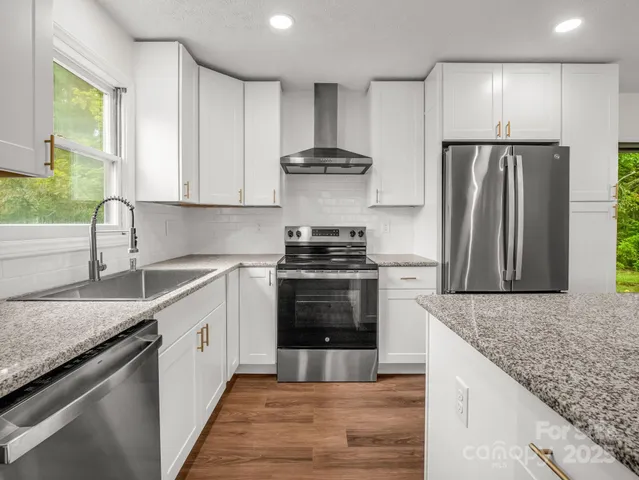 $455,000 | 30 Patti Drive, Fletcher, NC 28732