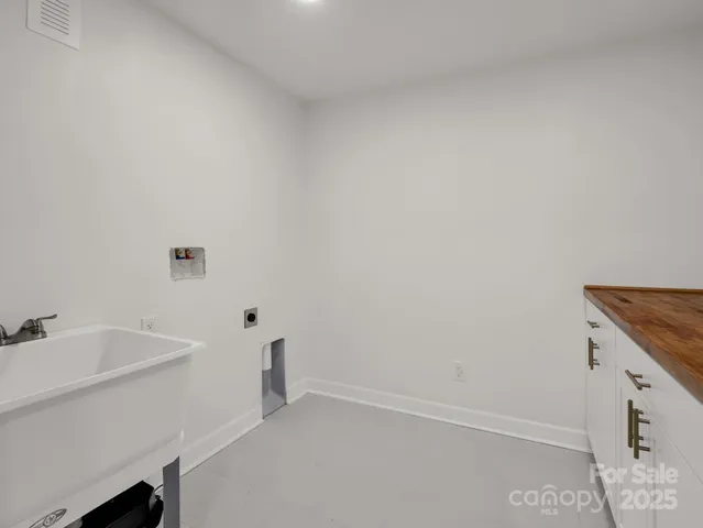 $455,000 | 30 Patti Drive, Fletcher, NC 28732