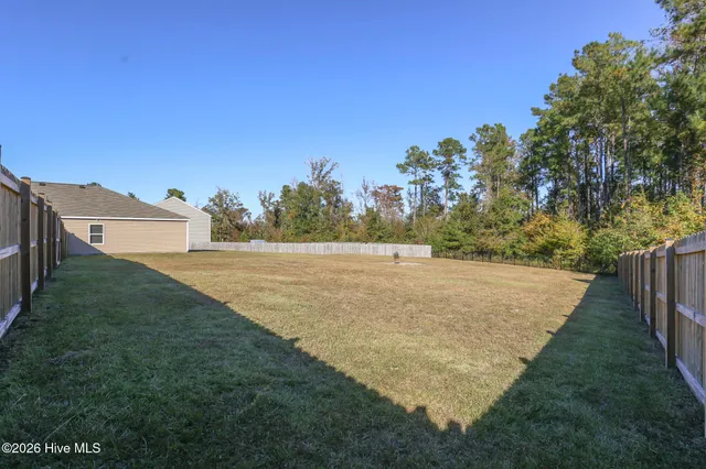 $2,100 | 208 Fresh Air Drive, Rocky Point, NC 28457