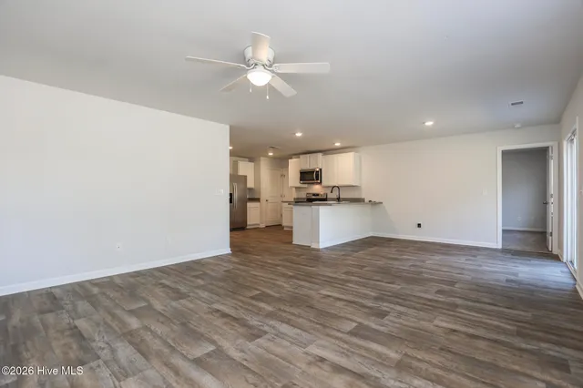 $2,100 | 208 Fresh Air Drive, Rocky Point, NC 28457