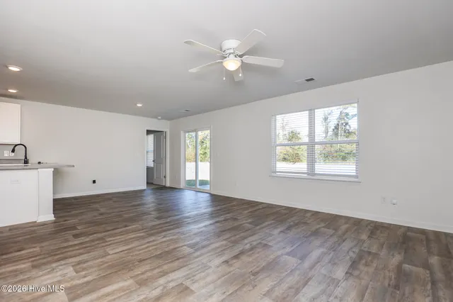 $2,100 | 208 Fresh Air Drive, Rocky Point, NC 28457