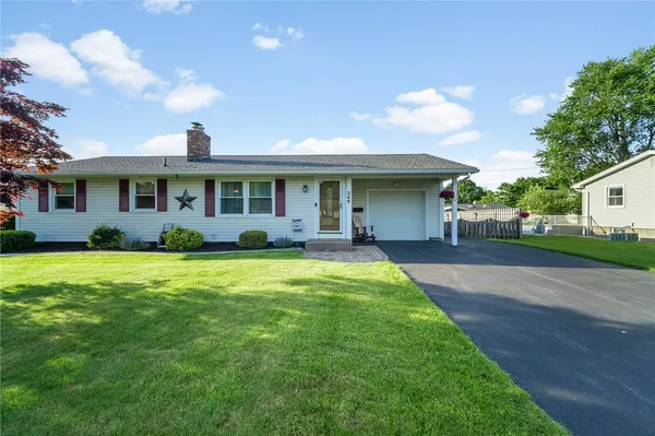 $189,900 | 346 Kartes Drive, Greece, NY 14616