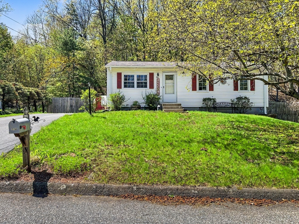 206 Treetop Avenue Springfield, MA 01118 - Photo 30 of 32