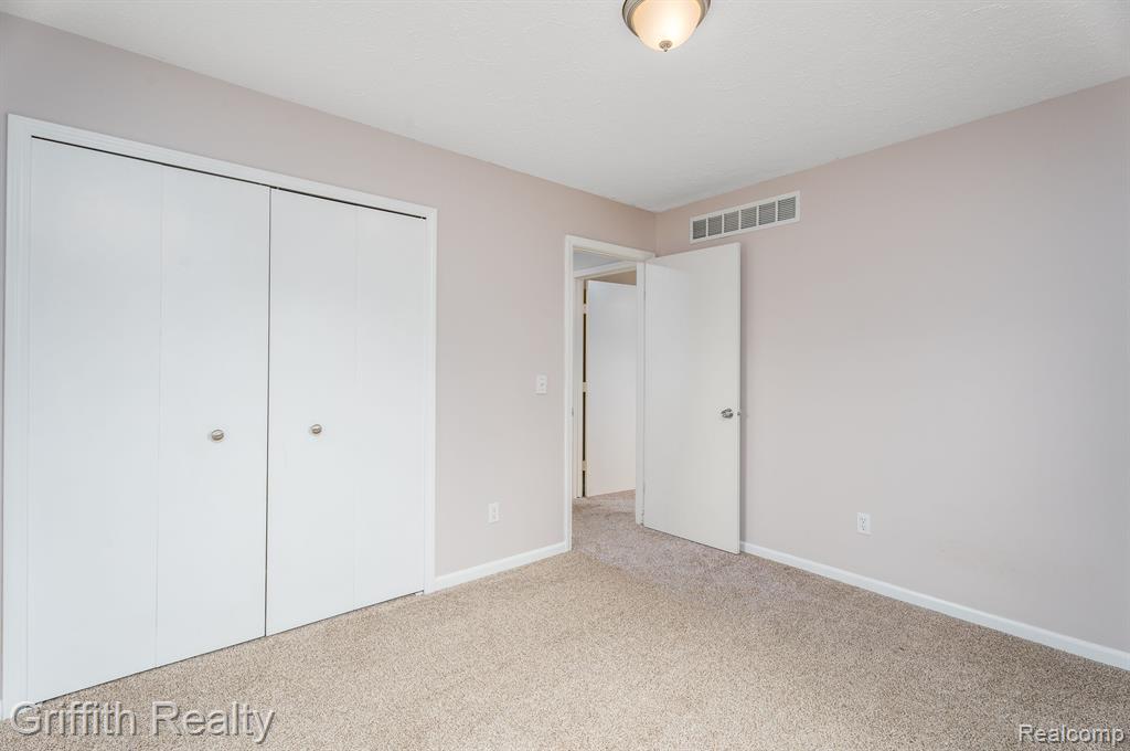 314 Cornell Street Howell, MI 48843 - Photo 13 of 28 Gallery Image 13