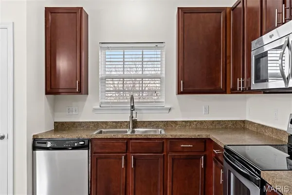 $1,795 | 1434 Piedmont Circle, St. Peters, MO 63304