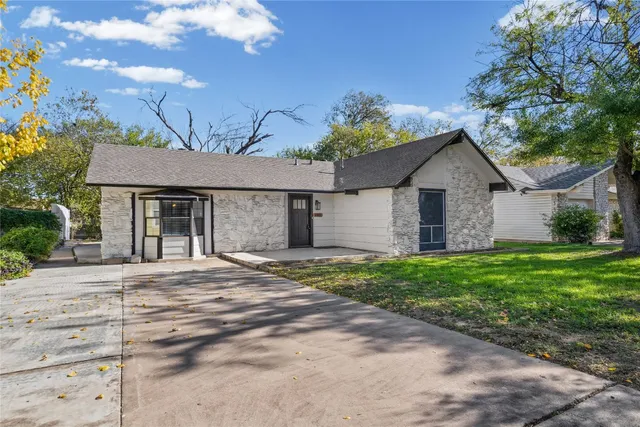 $2,990 | 6009 Glen Meadow Drive, Austin, TX 78745