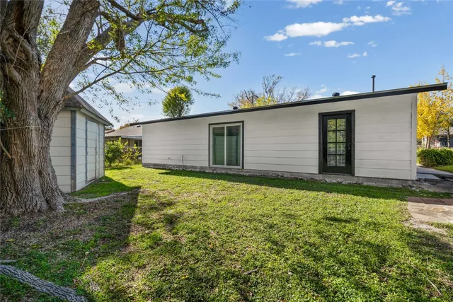 $2,990 | 6009 Glen Meadow Drive, Austin, TX 78745