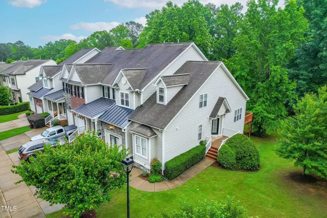$389,900 | 112 River Dell Townes Avenue, Clayton, NC 27527