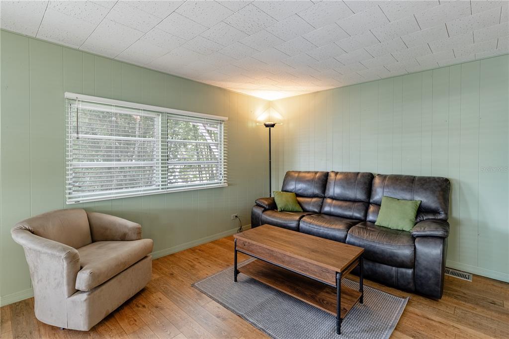 1136 Rue De Dore Tavares, FL 32778 - Photo 9 of 45