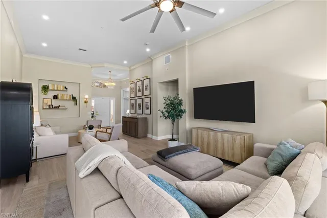 $1,150,000 | 1869 Pondside Lane, Naples, FL 34109