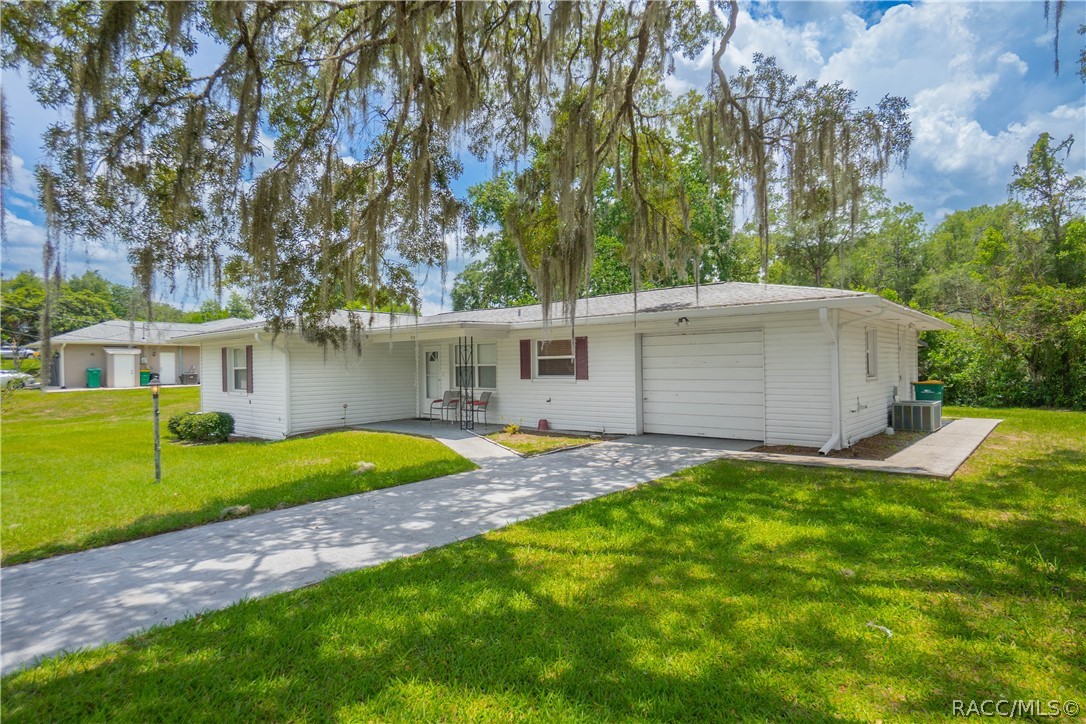 519 Poplar Street Inverness, FL 34452 - Photo 2 of 27