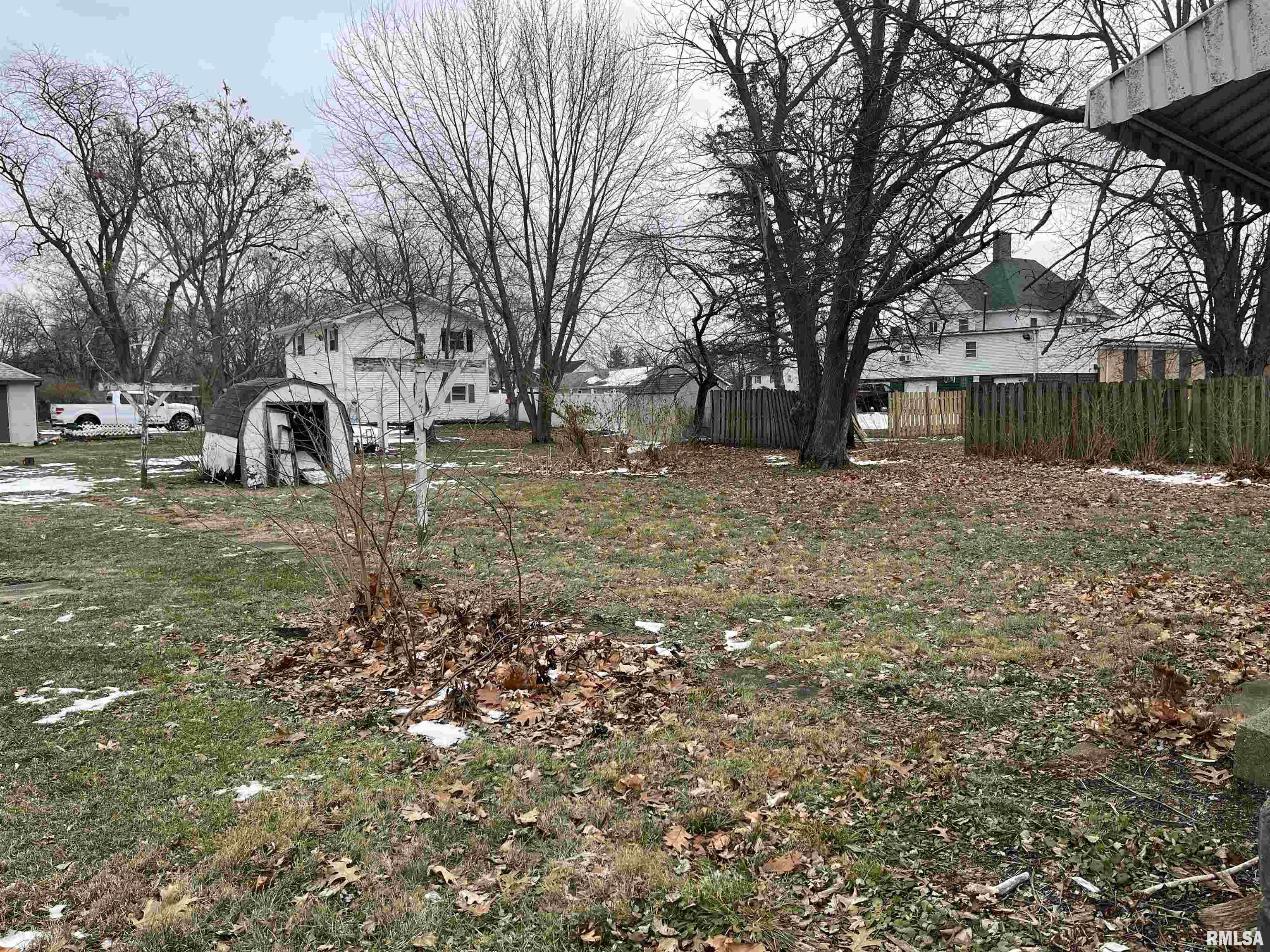 69 North Gold Street Farmington, IL 61531 - Photo 7 of 18