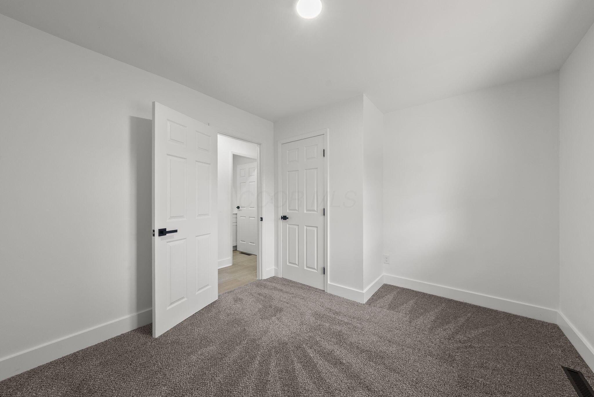 1030 Dalehurst Road Columbus, OH 43219 - Photo 18 of 39 15-web-or-mls-DSC09553