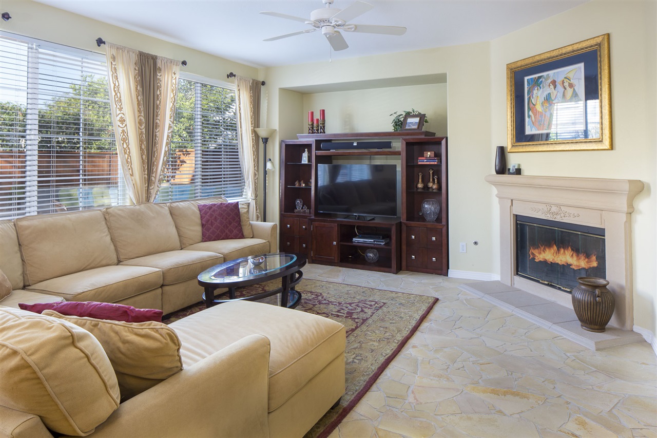 520 Rudder Avenue Carlsbad, CA 92011 - Photo 11 of 25