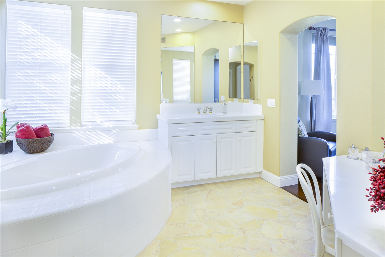 520 Rudder Avenue Carlsbad, CA 92011 - Photo 21 of 25