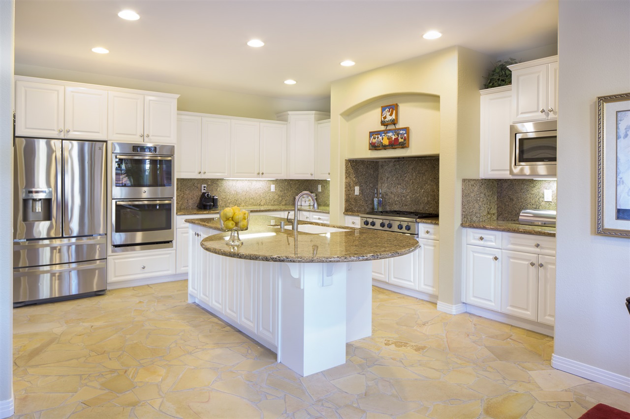 520 Rudder Avenue Carlsbad, CA 92011 - Photo 9 of 25