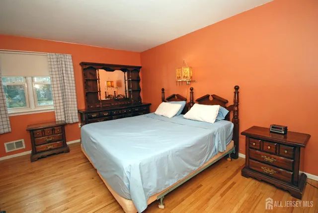 $699,000 | 4 Linden Lane, Plainsboro, NJ 08536