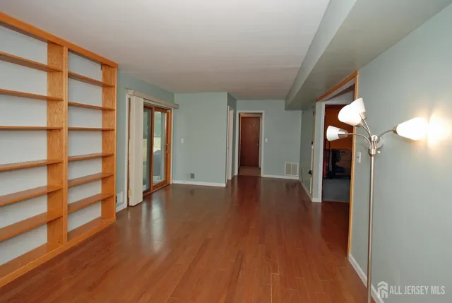 $699,000 | 4 Linden Lane, Plainsboro, NJ 08536