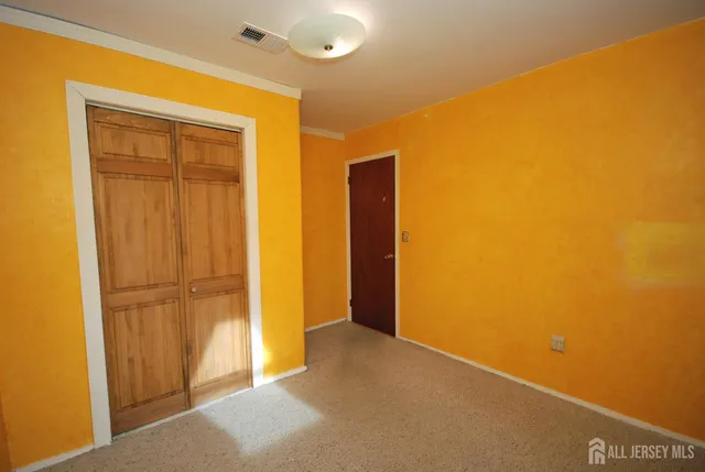 $699,000 | 4 Linden Lane, Plainsboro, NJ 08536