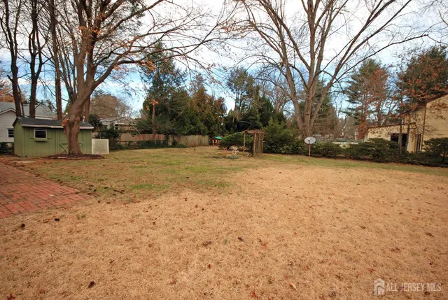 $699,000 | 4 Linden Lane, Plainsboro, NJ 08536