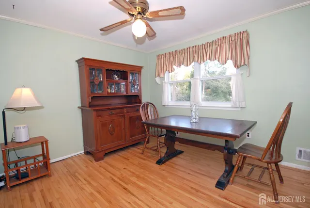 $699,000 | 4 Linden Lane, Plainsboro, NJ 08536