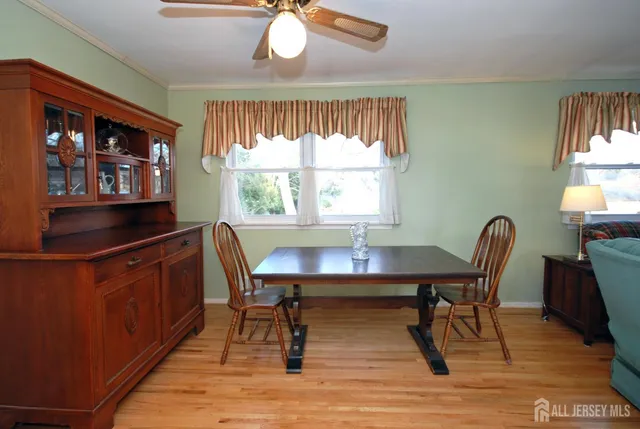 $699,000 | 4 Linden Lane, Plainsboro, NJ 08536