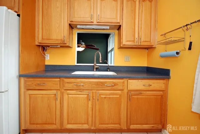 $699,000 | 4 Linden Lane, Plainsboro, NJ 08536