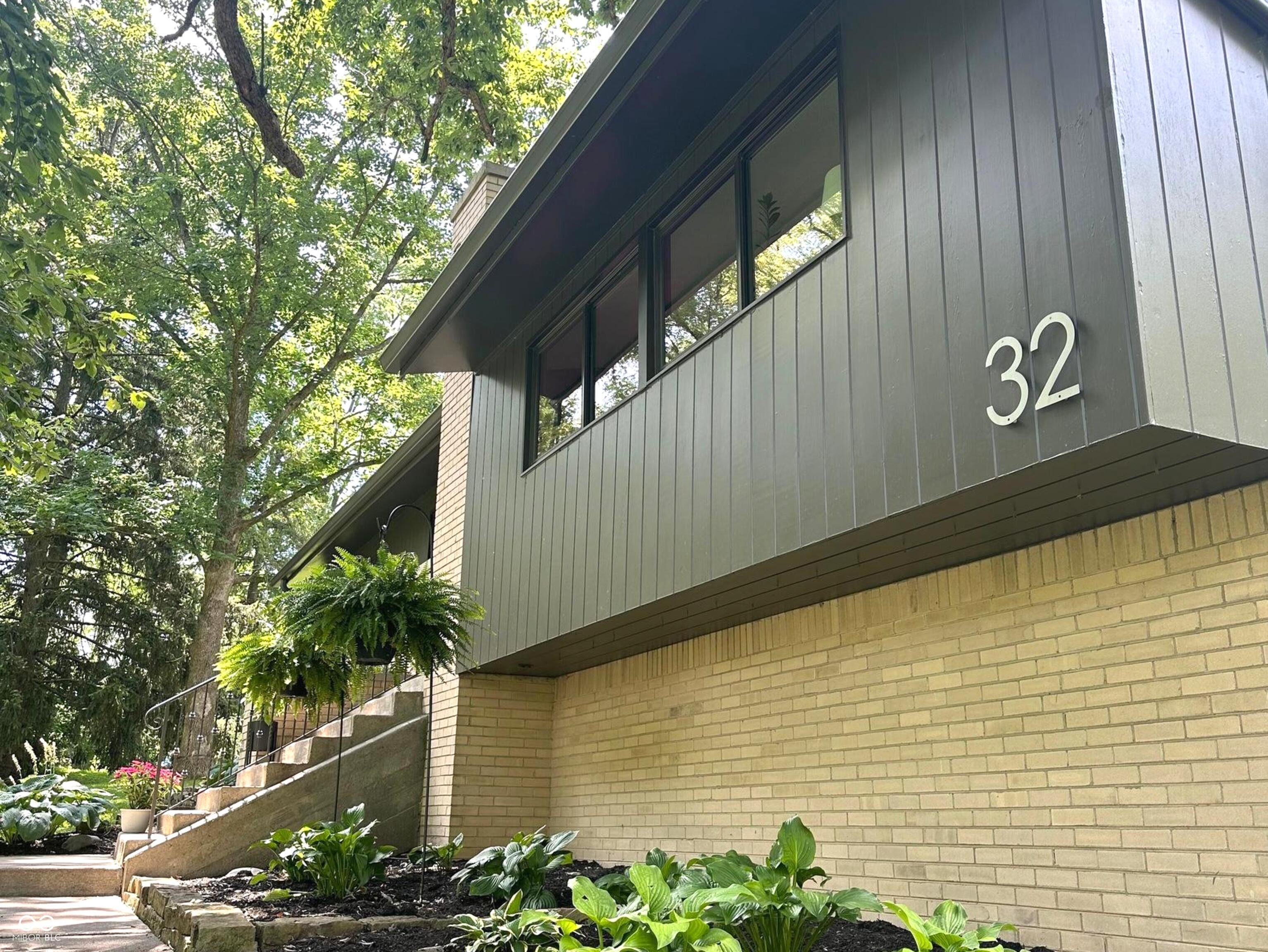 32 Circle Drive Carmel, IN 46032 - Photo 2 of 69