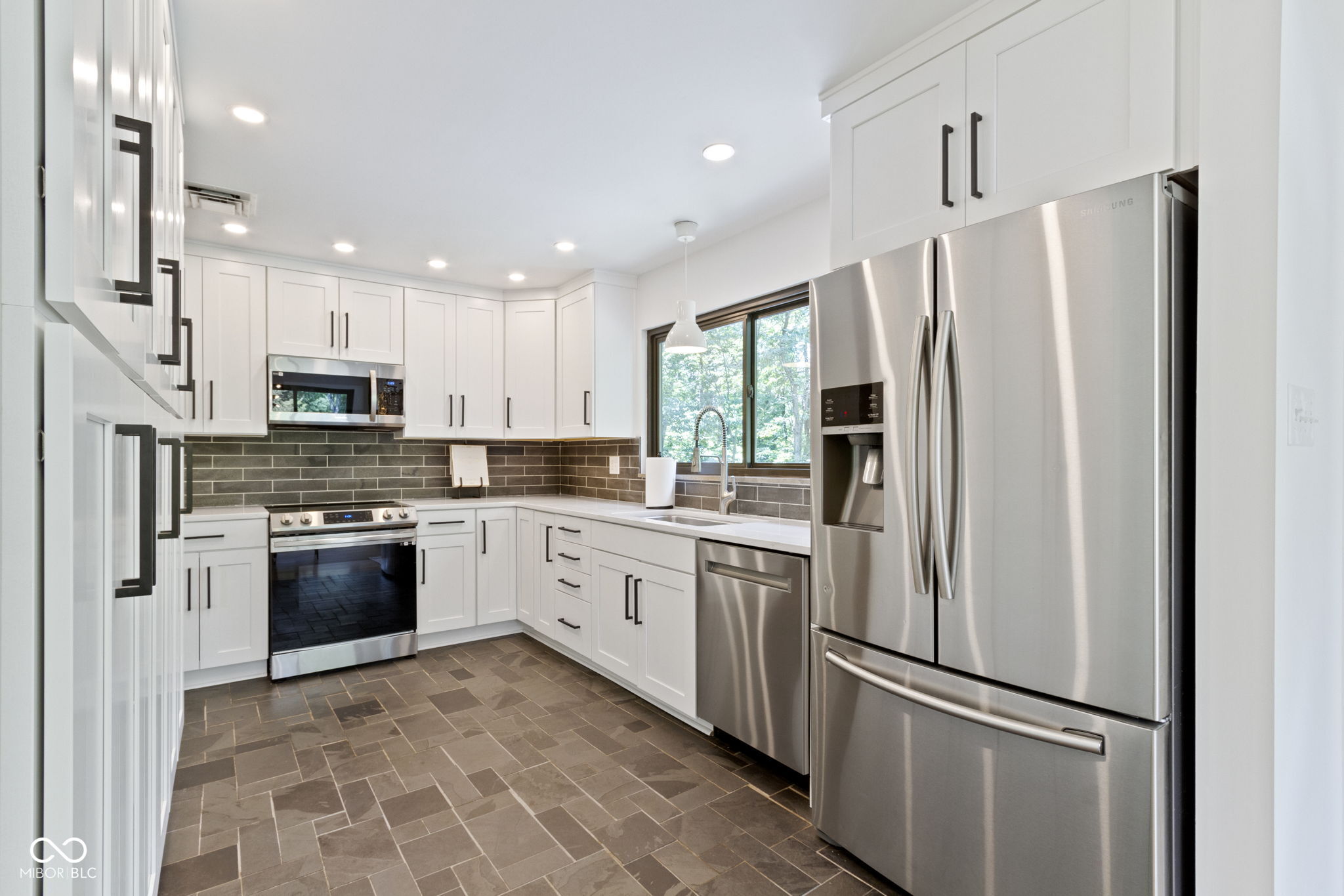 32 Circle Drive Carmel, IN 46032 - Photo 21 of 69