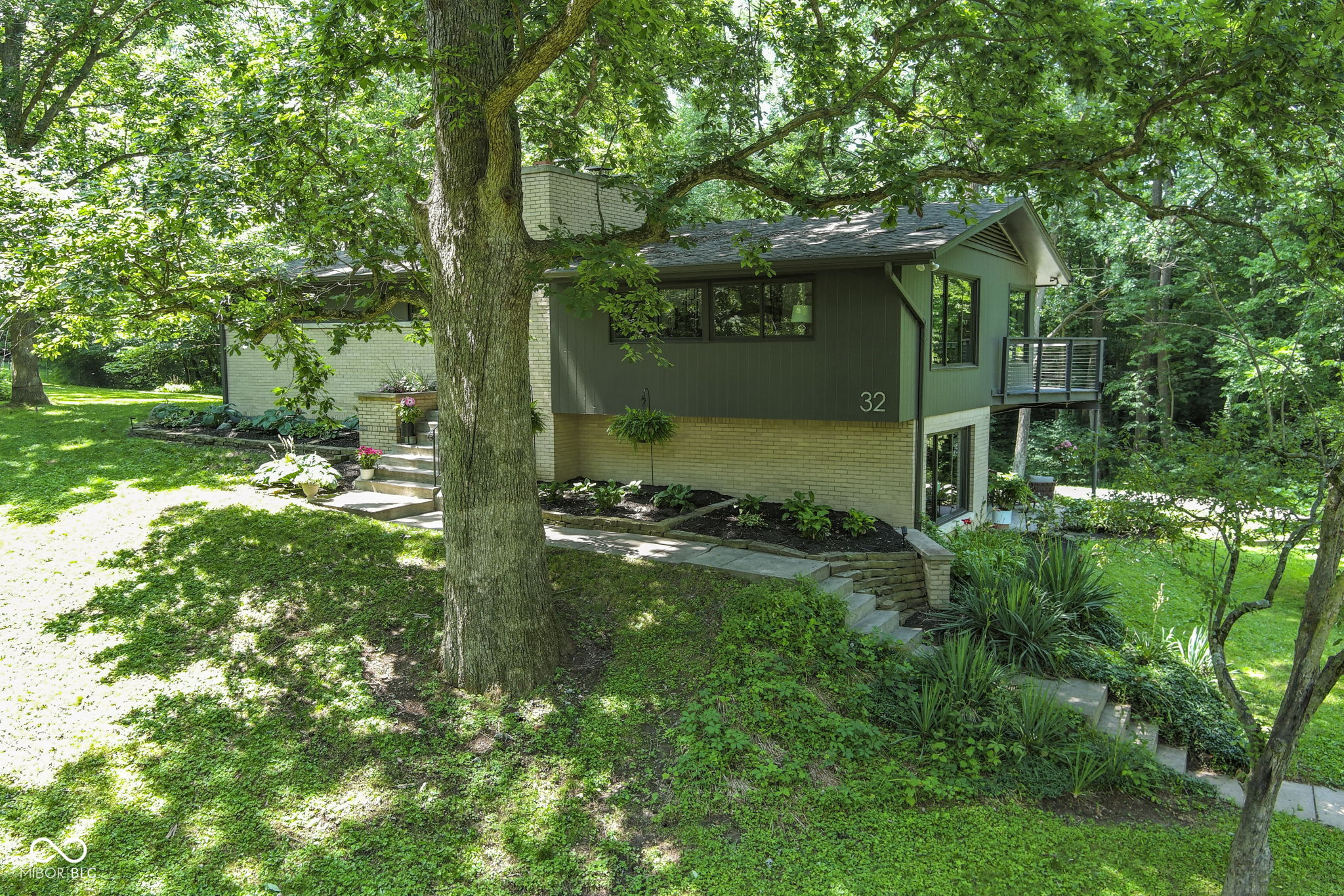 32 Circle Drive Carmel, IN 46032 - Photo 6 of 69