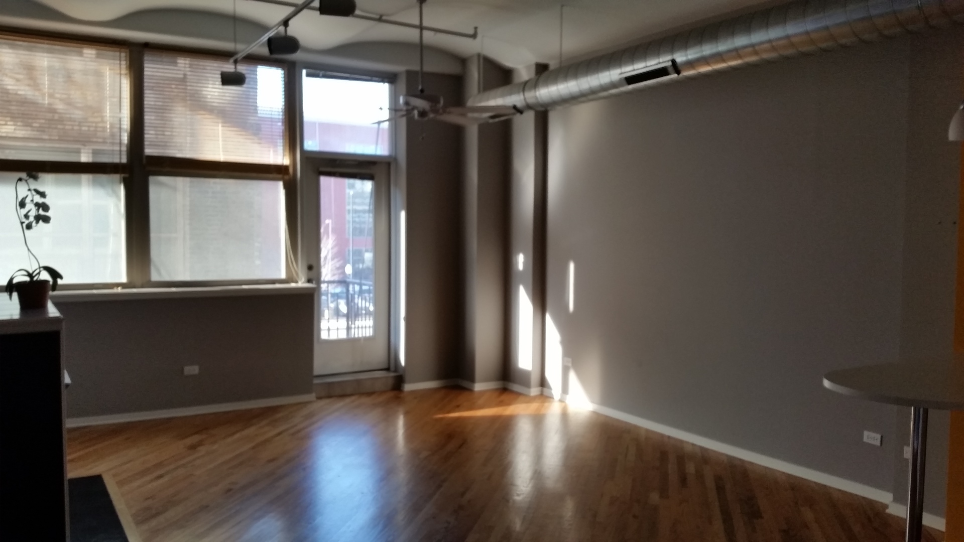 500 South Clinton Street, Unit 217 Chicago, IL 60607 - Photo 4 of 17