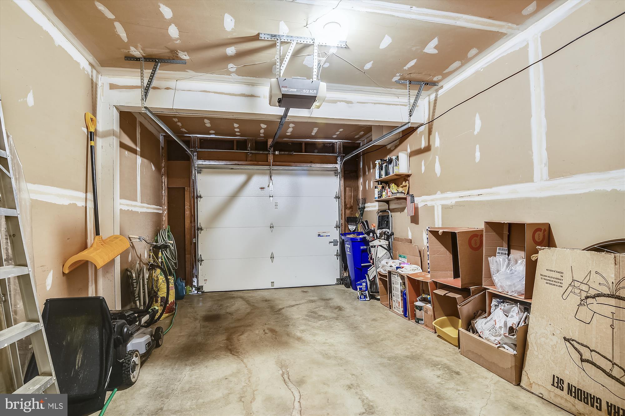 6334 Red Haven Road Columbia, MD 21045 - Photo 26 of 30 Garage