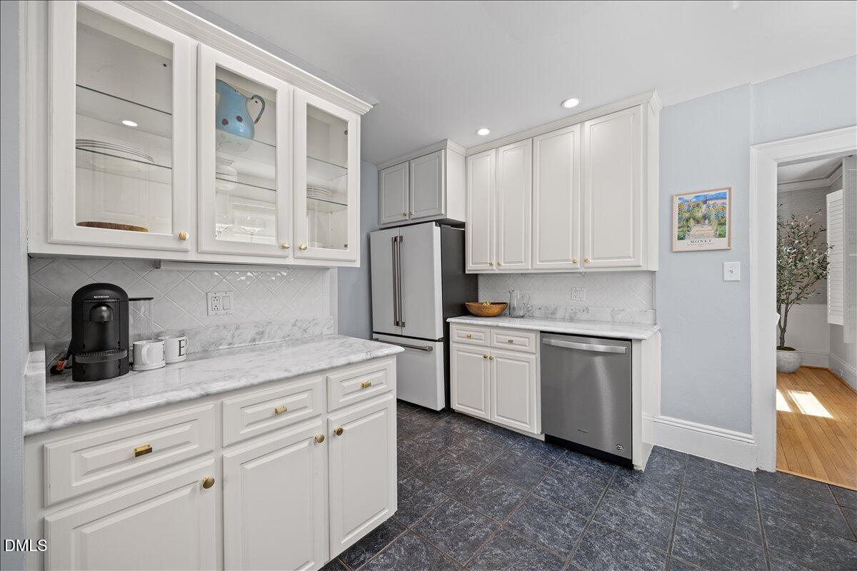 2143 Cowper Drive Raleigh, NC 27608 - Photo 29 of 53 21-2A1A6367