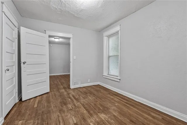 $378,000 | 3919-3921 Norledge Avenue, Kansas City, MO 64123