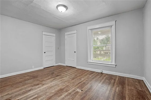 $378,000 | 3919-3921 Norledge Avenue, Kansas City, MO 64123