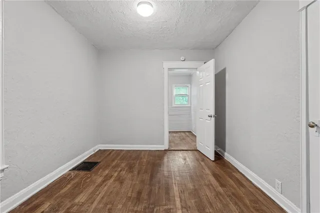 $378,000 | 3919-3921 Norledge Avenue, Kansas City, MO 64123