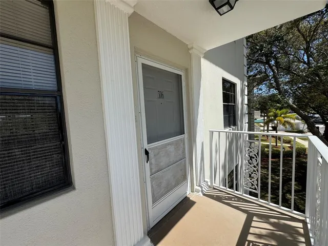 $279,000 | 6121 Balboa Circle, Unit 306, Boca Raton, FL 33433