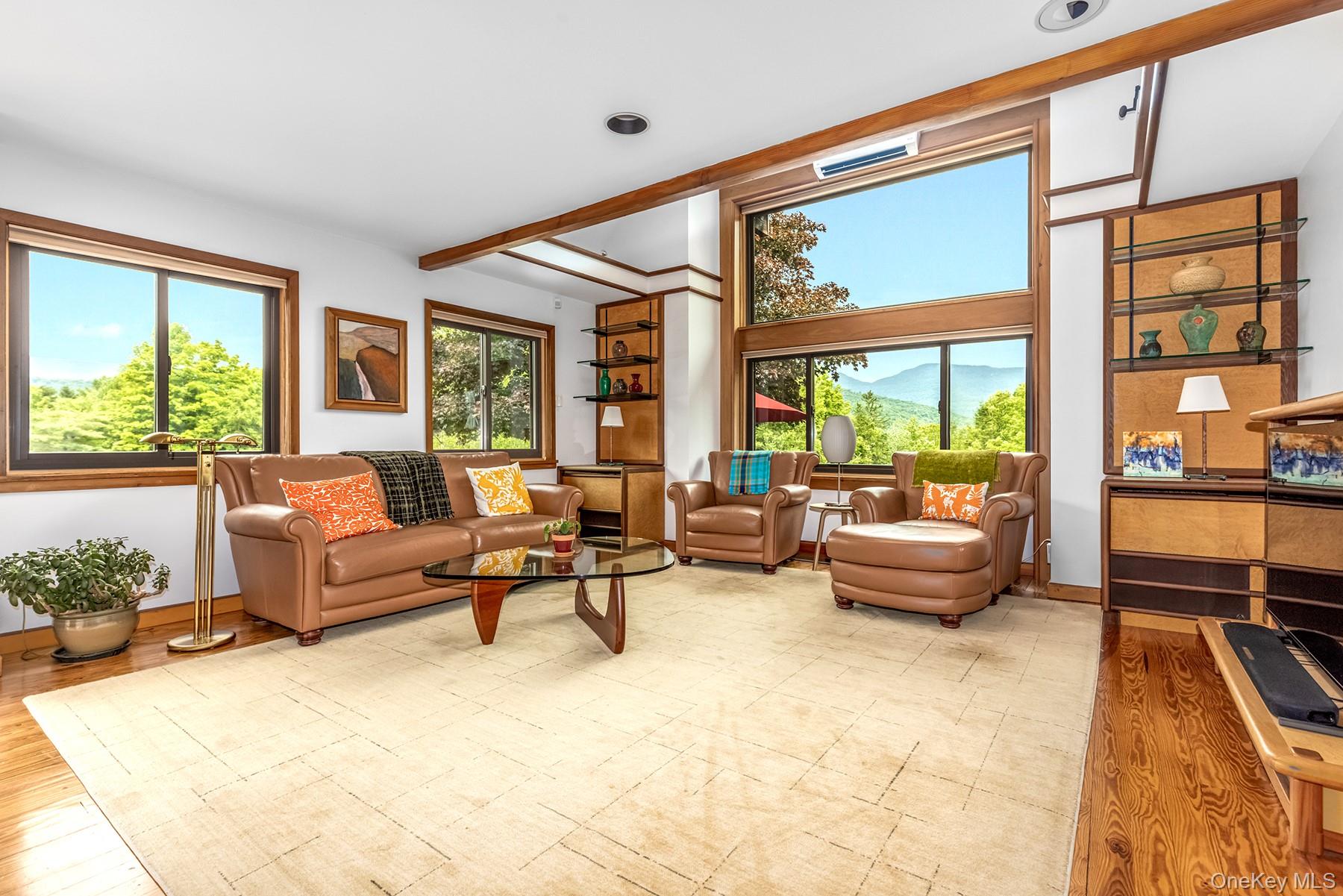 262 Macdaniel Road Bearsville, NY 12409 - Photo 4 of 49 Gallery Image 4