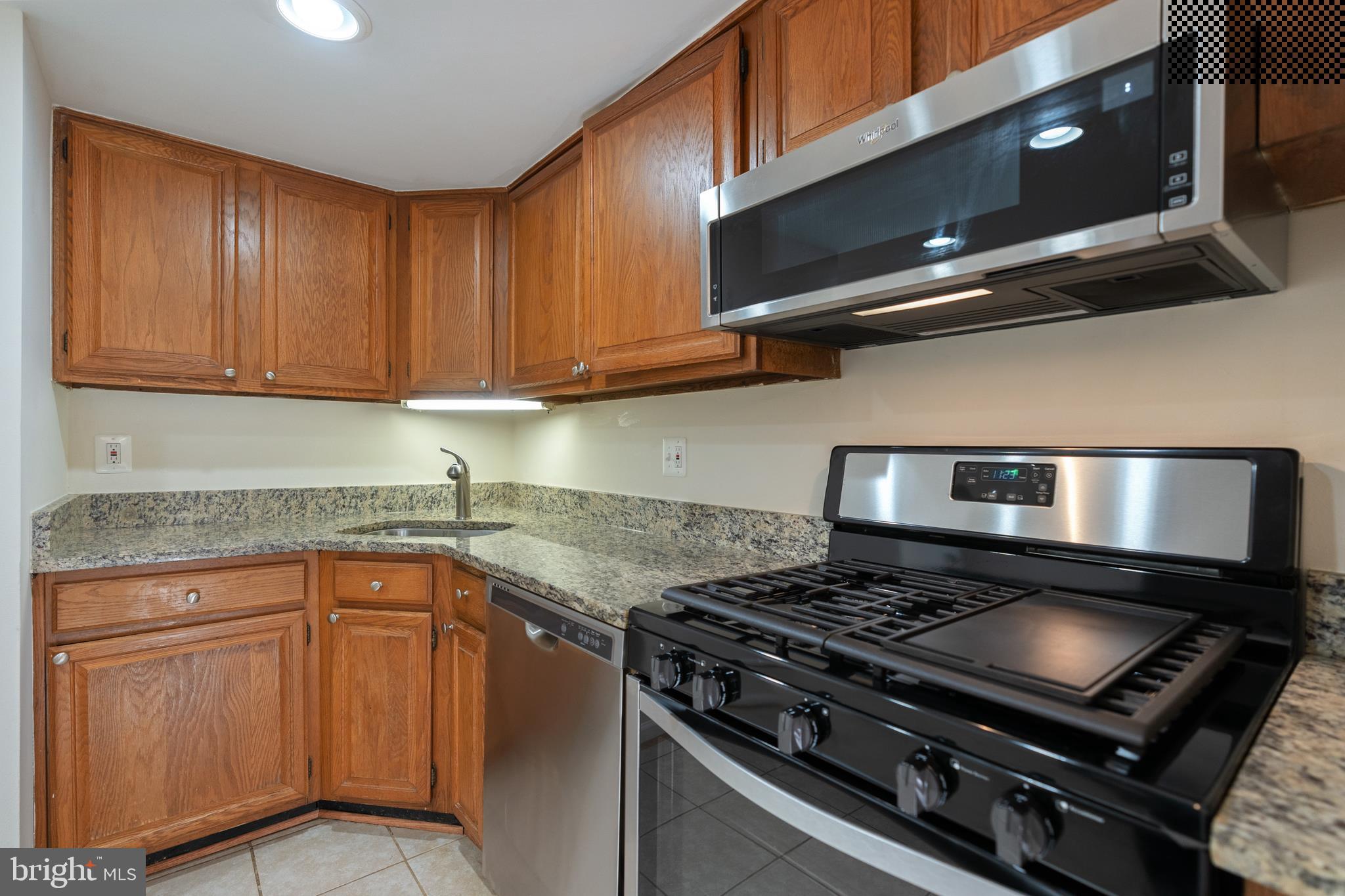 1419 Northgate Square, Unit 12B Reston, VA 20190 - Photo 11 of 23