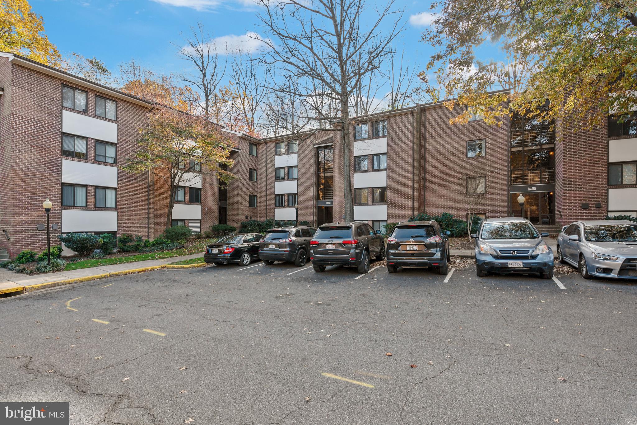 1419 Northgate Square, Unit 12B Reston, VA 20190 - Photo 3 of 23