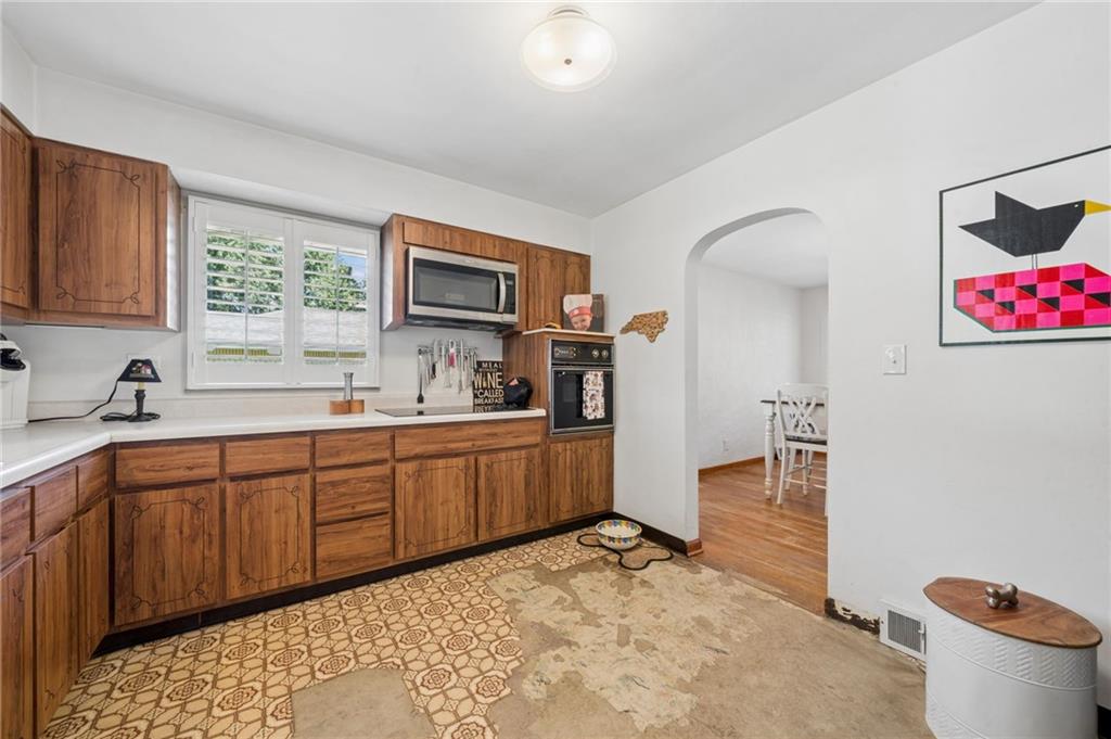 629 Sandy Hill Road Irwin, PA 15642 - Photo 6 of 41
