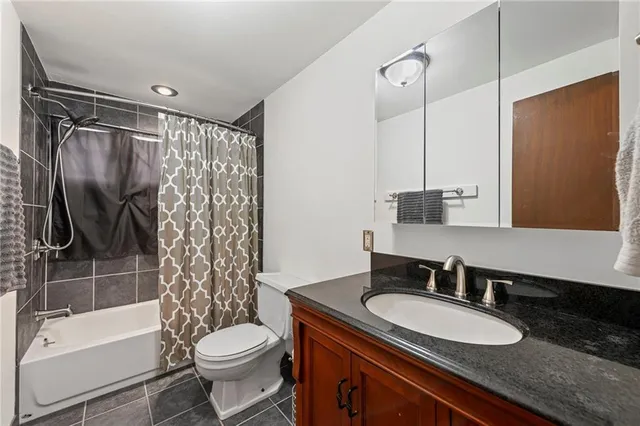 $272,500 | 6955 North Liberty Street, Kansas City, MO 64118