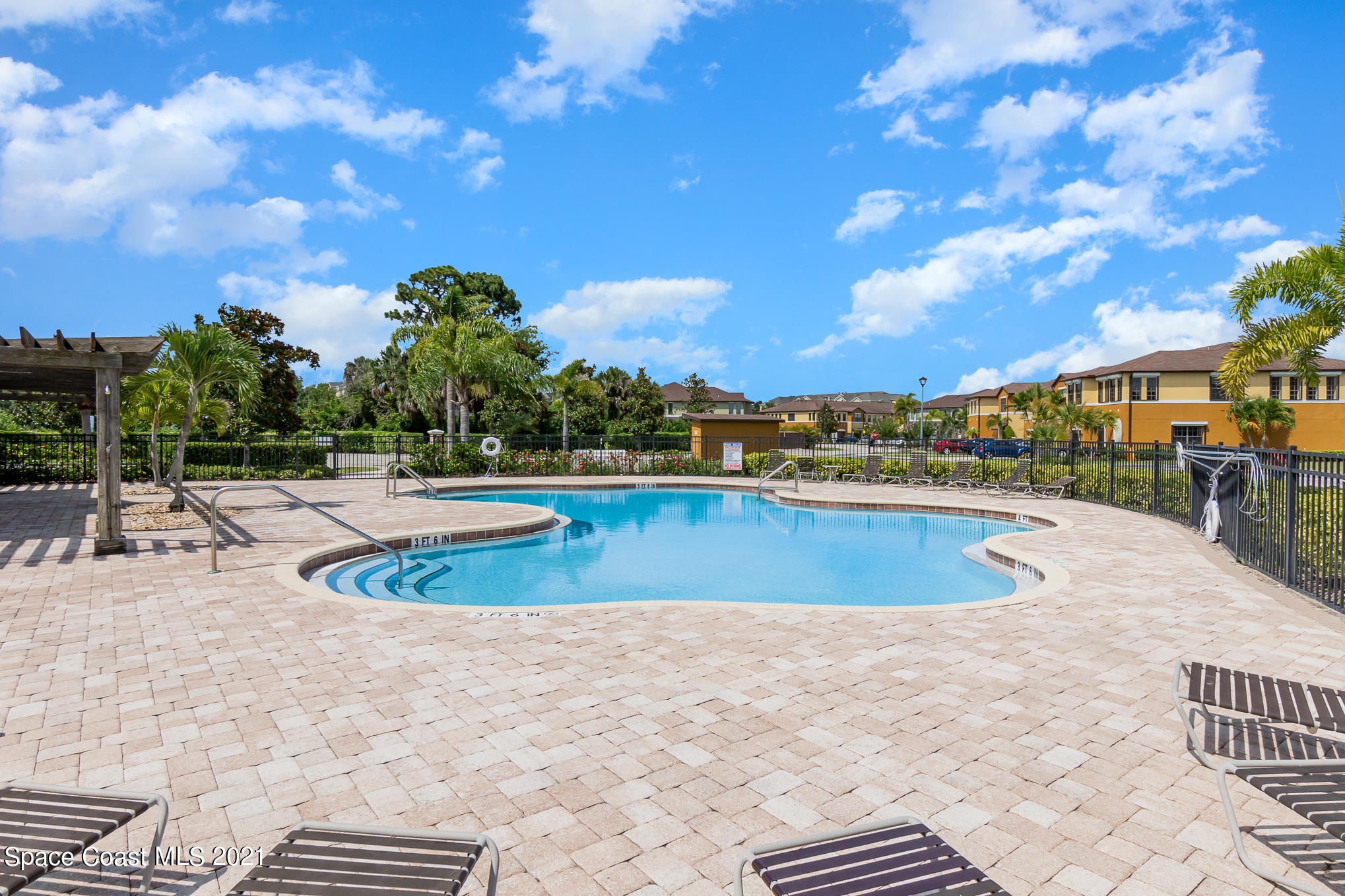 1420 Lara Circle, Unit 101 Rockledge, FL 32955 - Photo 23 of 28 pool