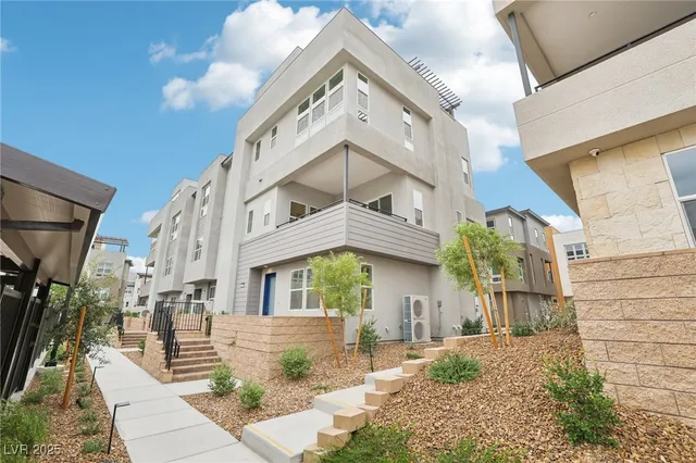 $699,000 | 2509 Silent Vw Avenue, Henderson, NV 89044